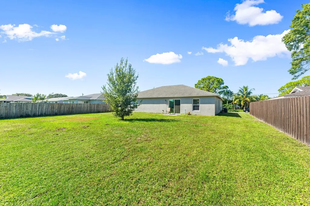 2333 SE Aneci Street Port St Lucie FL 34984