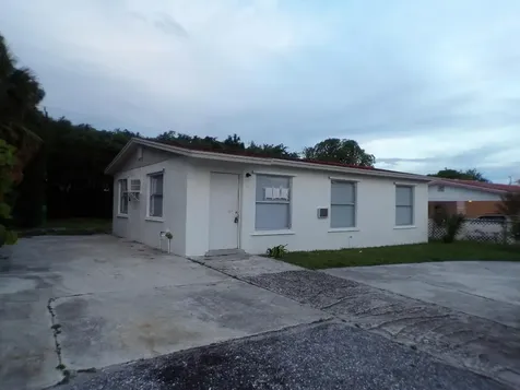 1572 W 31st Street Riviera Beach FL 33404