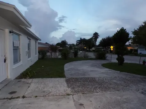 1572 W 31st Street Riviera Beach FL 33404