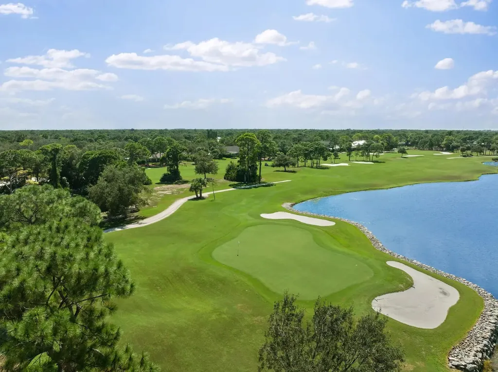 601 Bridgewater Lane SW Vero Beach FL 32962
