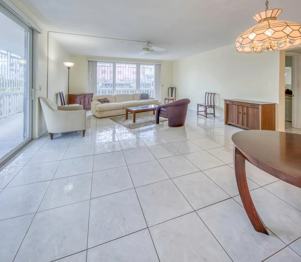 1 S Lakeside Drive Lake Worth Beach FL 33460
