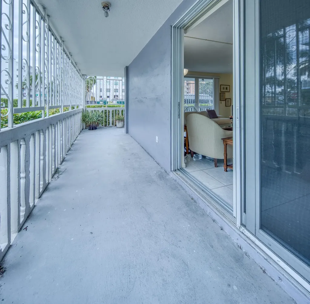 1 S Lakeside Drive Lake Worth Beach FL 33460