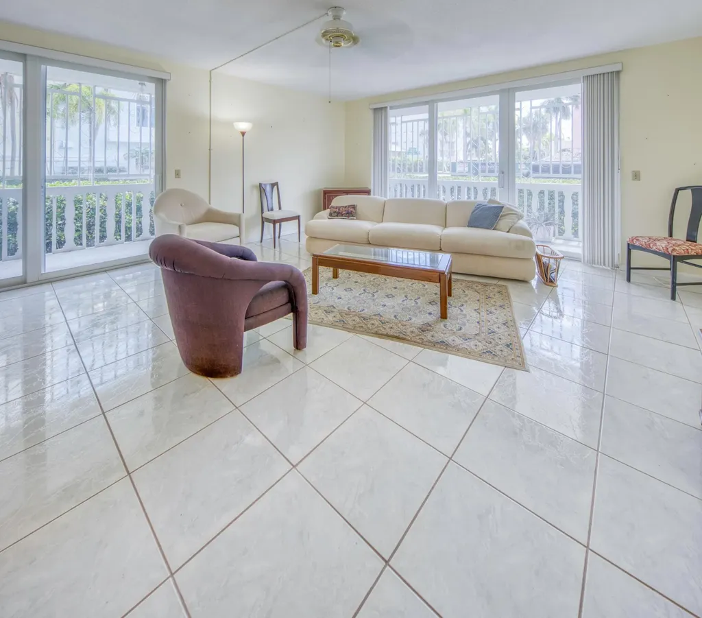 1 S Lakeside Drive Lake Worth Beach FL 33460