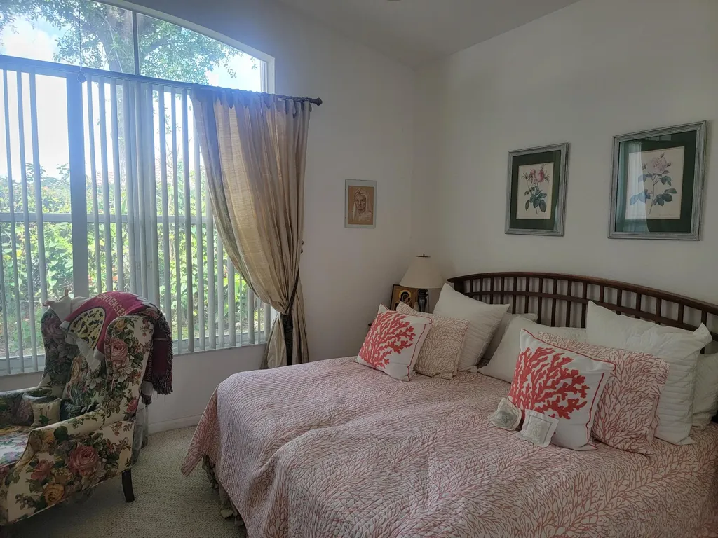 6585 Lurais Drive Lake Worth FL 33463