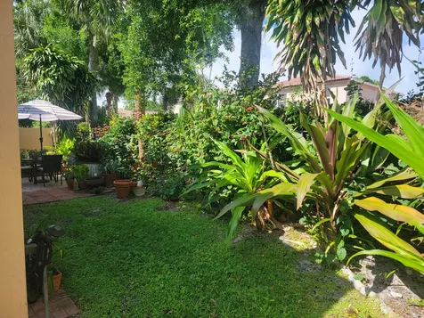6585 Lurais Drive Lake Worth FL 33463