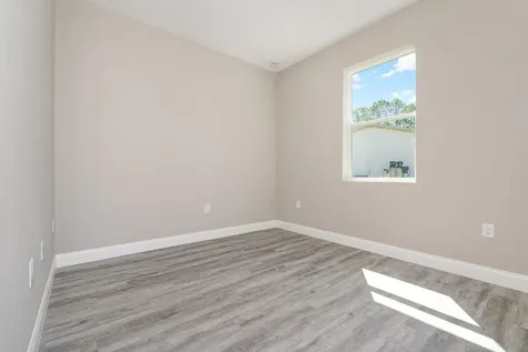 1041 Wesberry Street SE Palm Bay FL 32909