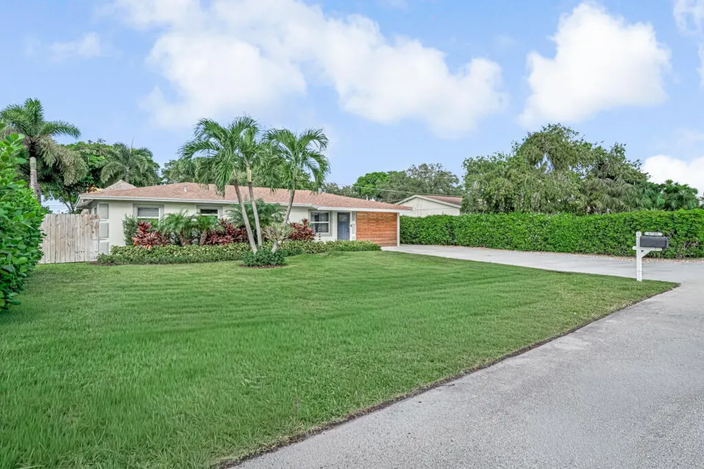 6705 Massachusetts Drive Lake Worth FL 33462