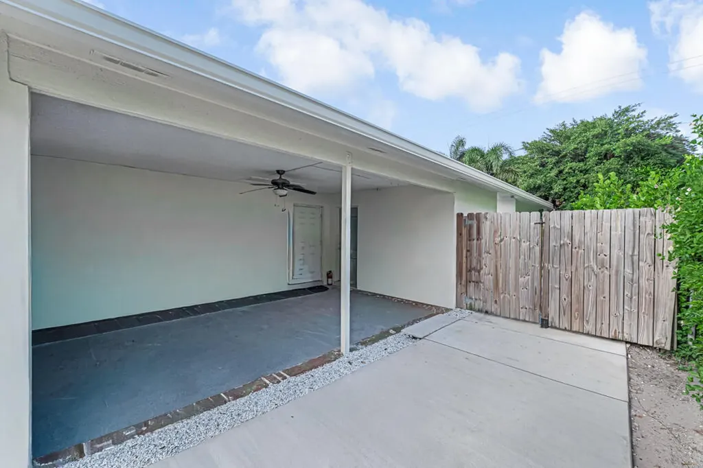 6705 Massachusetts Drive Lake Worth FL 33462