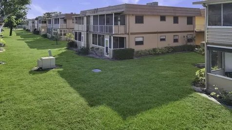 308 Brittany G Delray Beach FL 33446