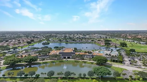 308 Brittany G Delray Beach FL 33446