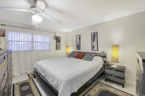 308 Brittany G Delray Beach FL 33446