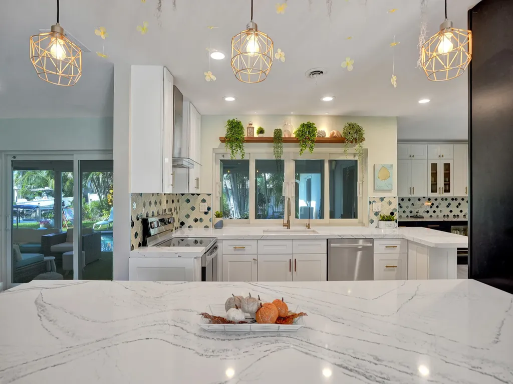 3821 NE 29th Avenue Lighthouse Point FL 33064