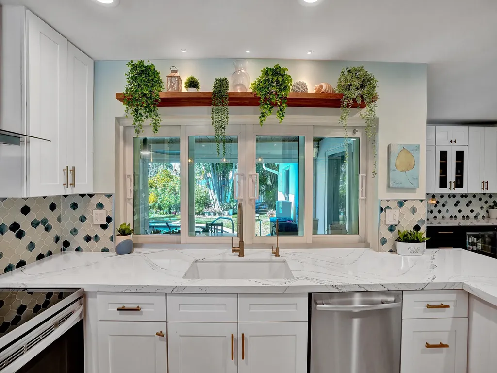 3821 NE 29th Avenue Lighthouse Point FL 33064