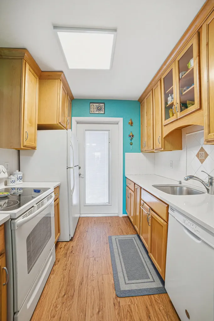 112 Doolen Court North Palm Beach FL 33408