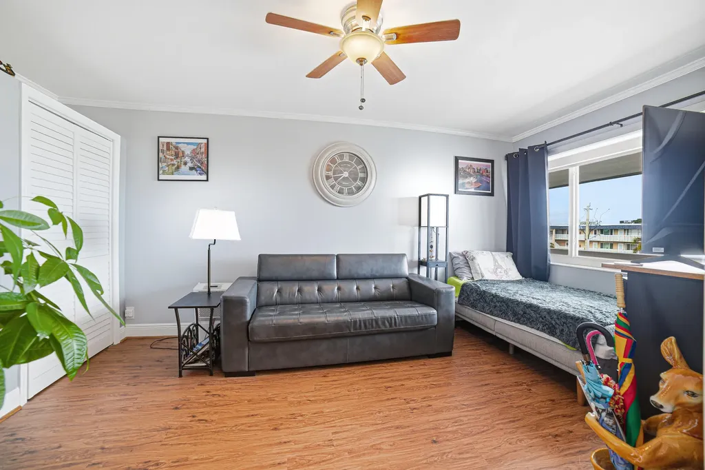 112 Doolen Court North Palm Beach FL 33408