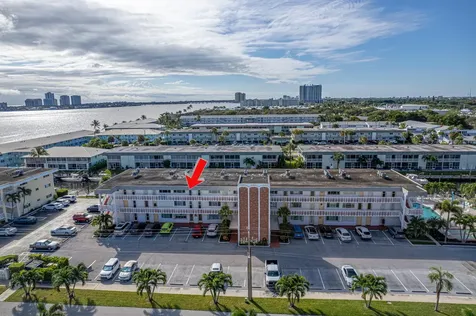112 Doolen Court North Palm Beach FL 33408