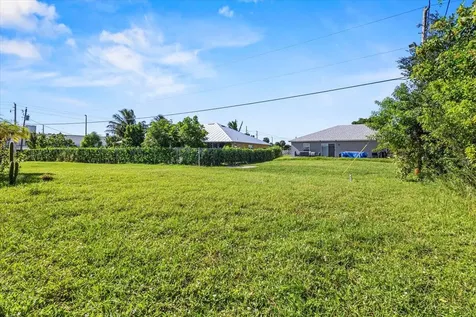 2174 SW Larchmont Lane Port St Lucie FL 34984