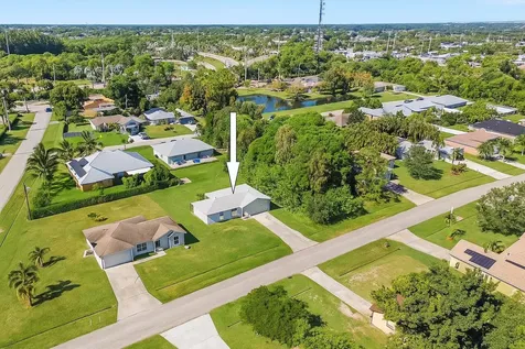 2174 SW Larchmont Lane Port St Lucie FL 34984