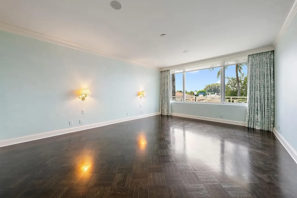 425 Worth Avenue Palm Beach FL 33480