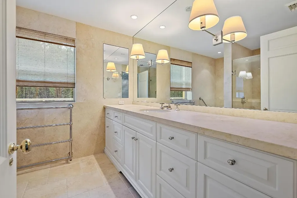 425 Worth Avenue Palm Beach FL 33480