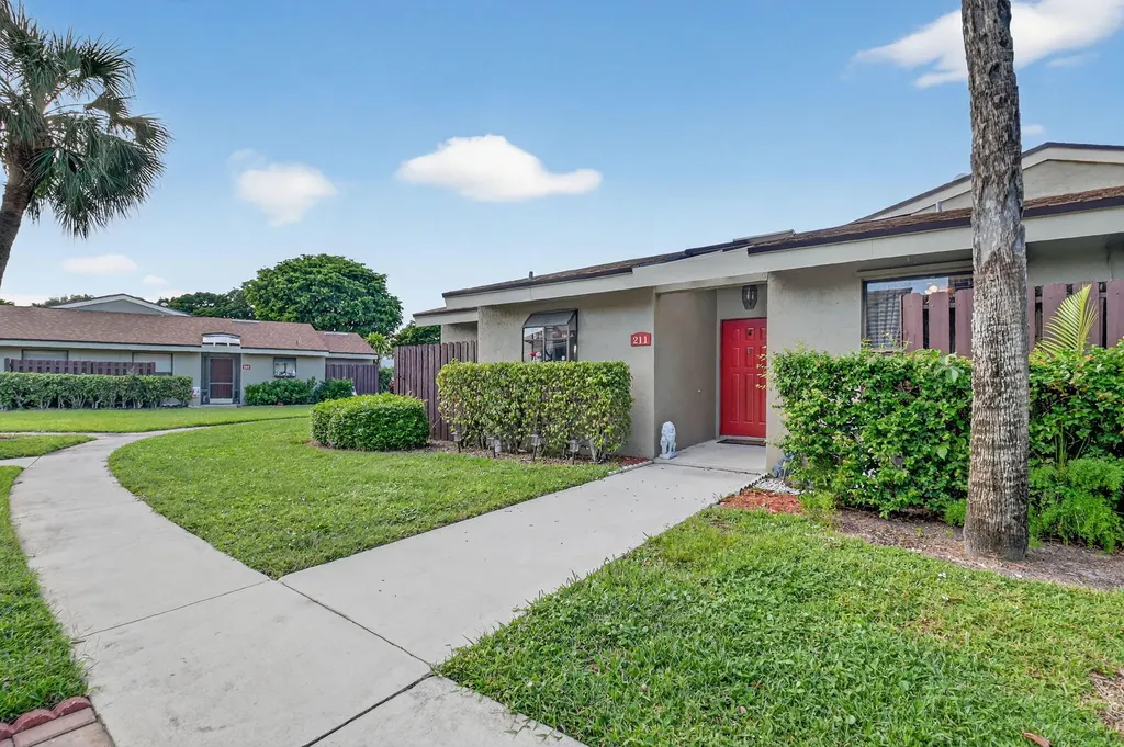 211 Meadows Drive Boynton Beach FL 33436