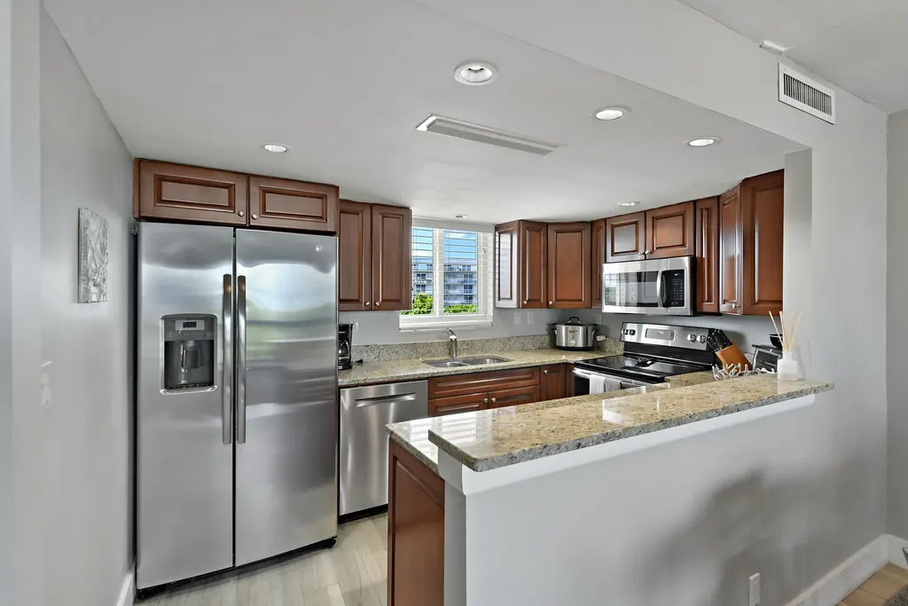 2505 S Ocean Boulevard Palm Beach FL 33480