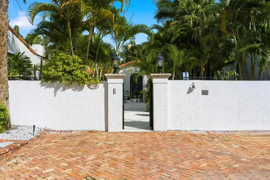 281 Granada Road West Palm Beach FL 33401