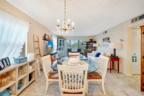 2950 SE Ocean Boulevard Stuart FL 34996