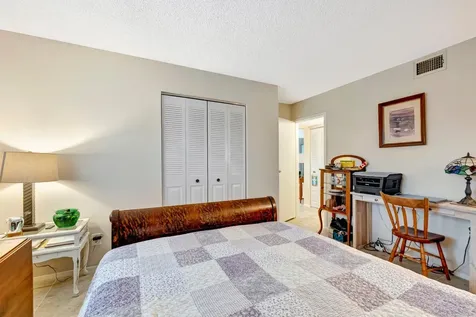 2950 SE Ocean Boulevard Stuart FL 34996