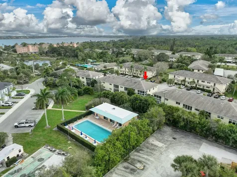 2950 SE Ocean Boulevard Stuart FL 34996