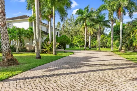 12121 70th Place N West Palm Beach FL 33412