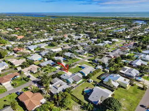 8064 SE Carlton Street Hobe Sound FL 33455