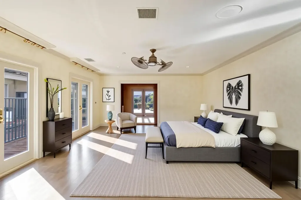 3040 NE 40th Street Fort Lauderdale FL 33308