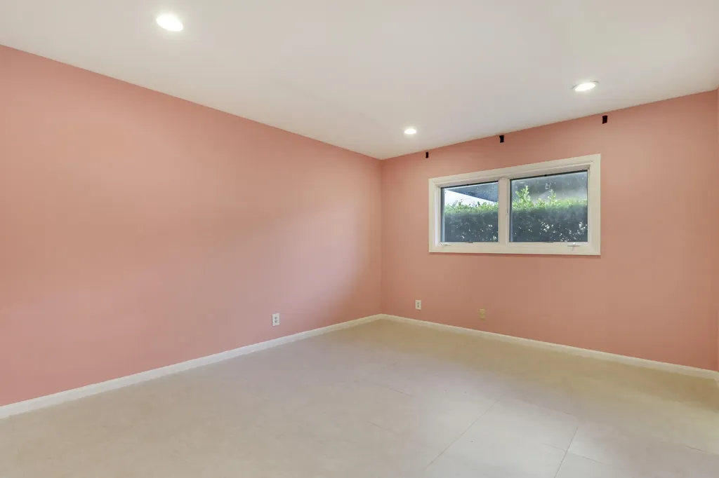 3040 NE 40th Street Fort Lauderdale FL 33308