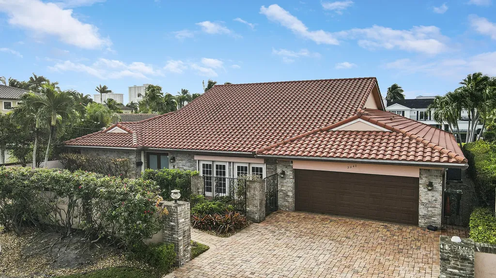 3040 NE 40th Street Fort Lauderdale FL 33308