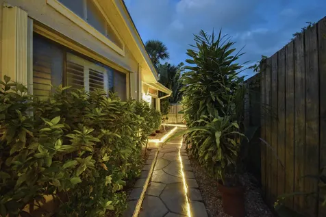 7504 Sierra Drive E Boca Raton FL 33433