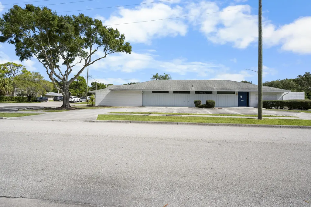 1900 Nebraska Avenue Fort Pierce FL 34950