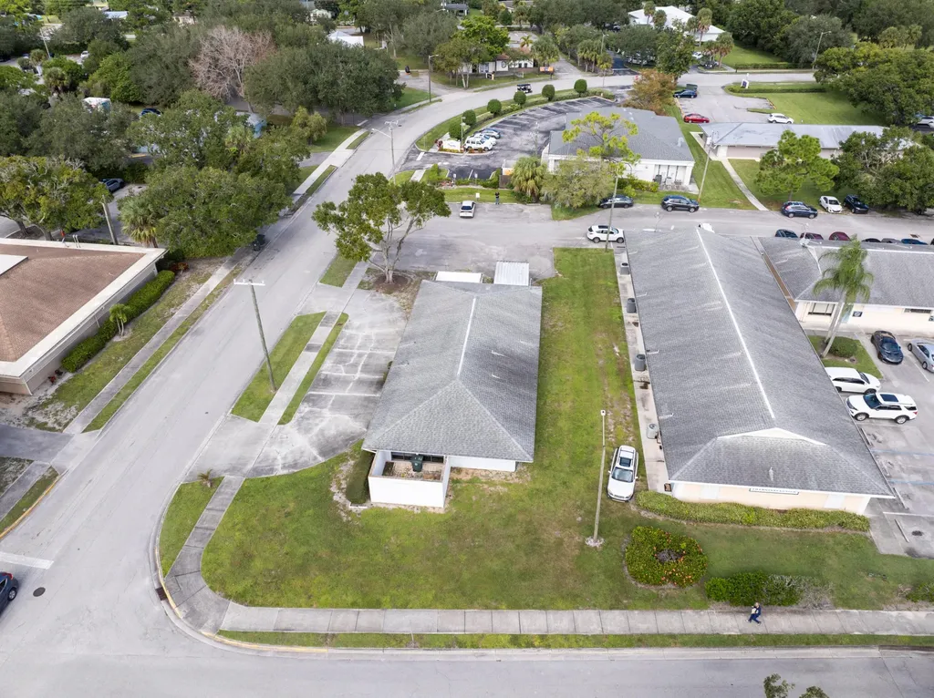 1900 Nebraska Avenue Fort Pierce FL 34950