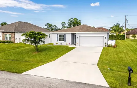 2217 SW Crocus Lane Port St Lucie FL 34953