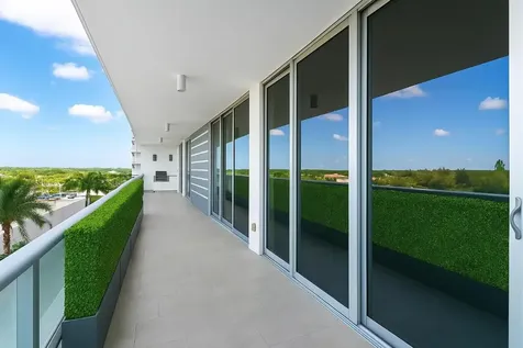 1180 N Federal Highway Fort Lauderdale FL 33304