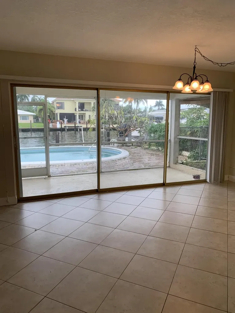 2735 NE 28 Court Lighthouse Point FL 33064