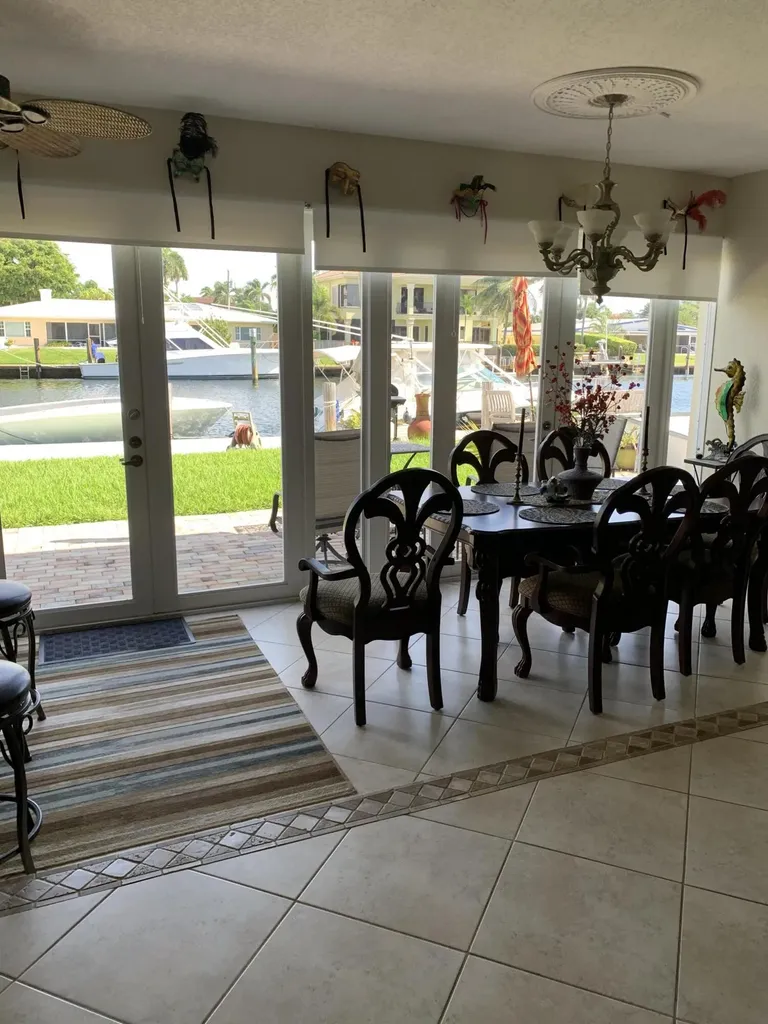 2735 NE 28 Court Lighthouse Point FL 33064