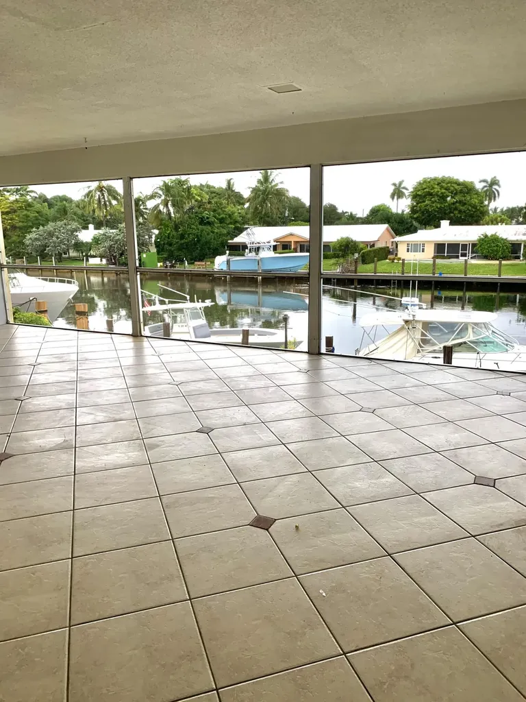 2735 NE 28 Court Lighthouse Point FL 33064