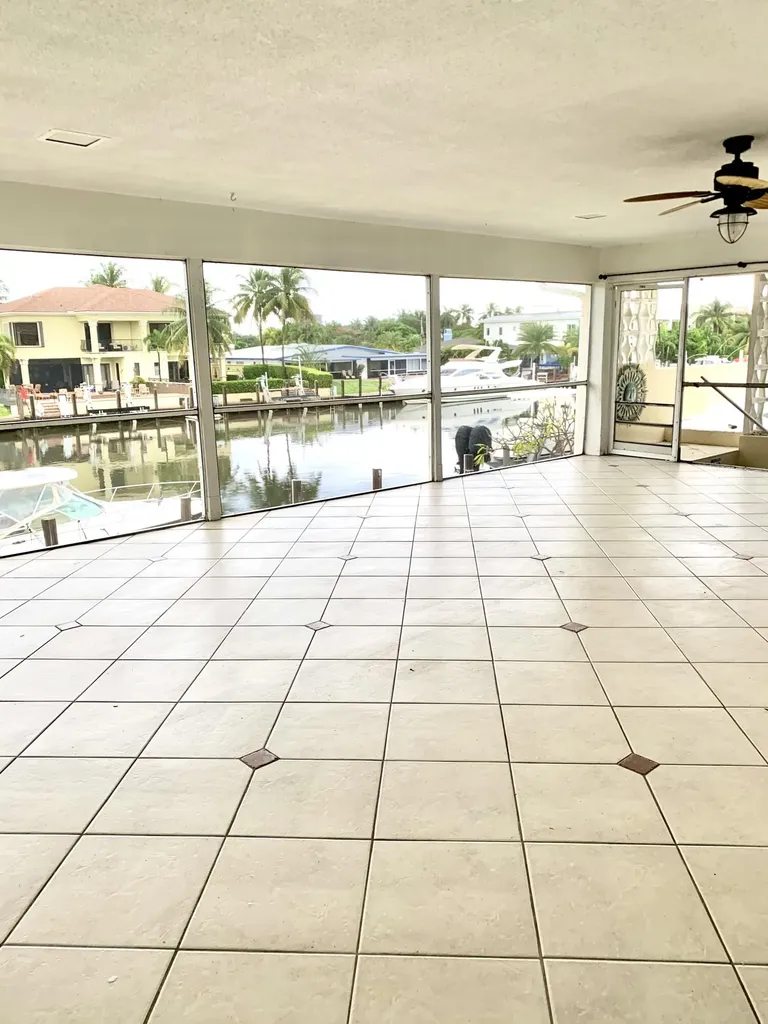 2735 NE 28 Court Lighthouse Point FL 33064