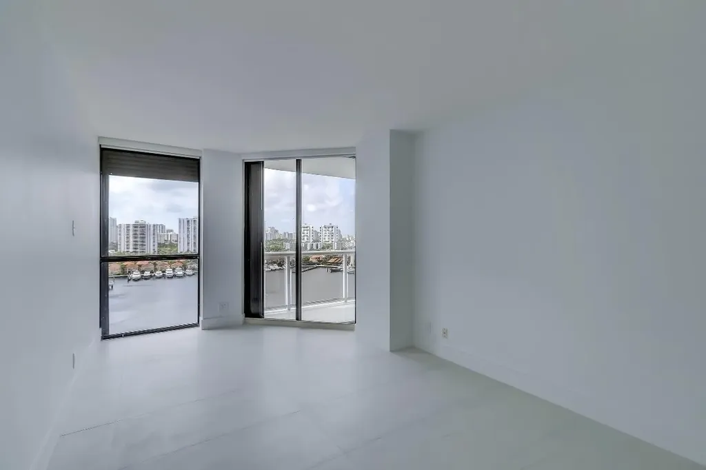 3640 Yacht Club Drive Aventura FL 33180