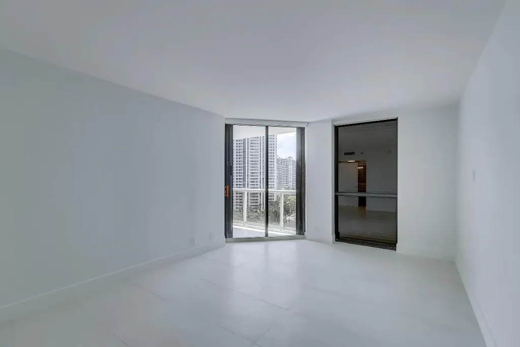 3640 Yacht Club Drive Aventura FL 33180