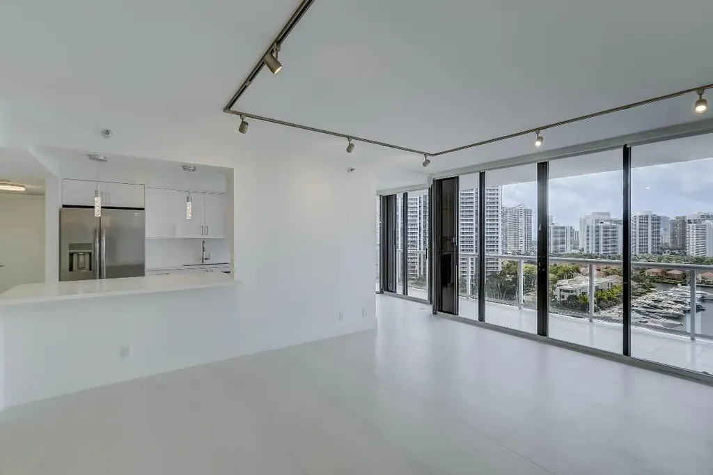 3640 Yacht Club Drive Aventura FL 33180