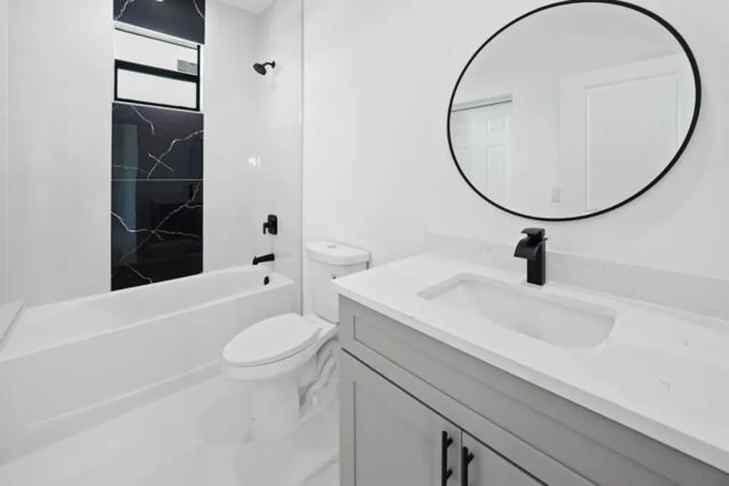 2458 NW 9th Terrace Cape Coral FL 33993