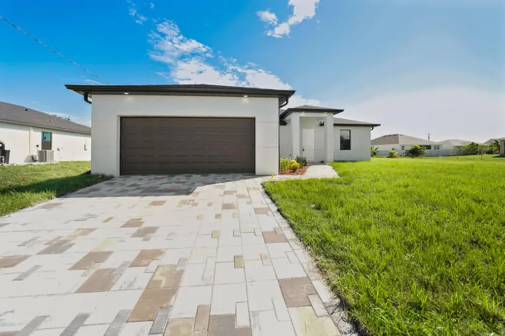 2458 NW 9th Terrace Cape Coral FL 33993