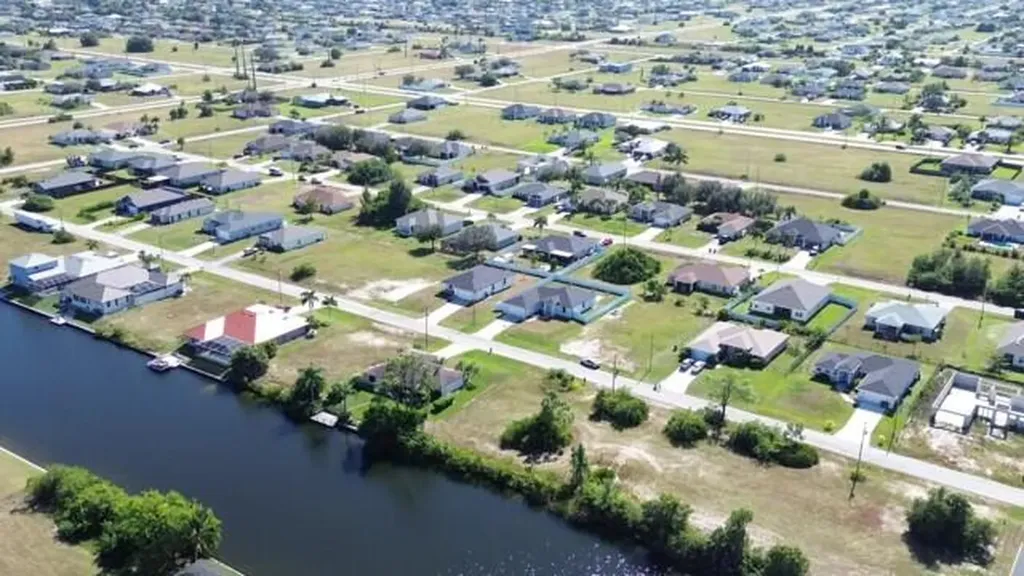 2458 NW 9th Terrace Cape Coral FL 33993